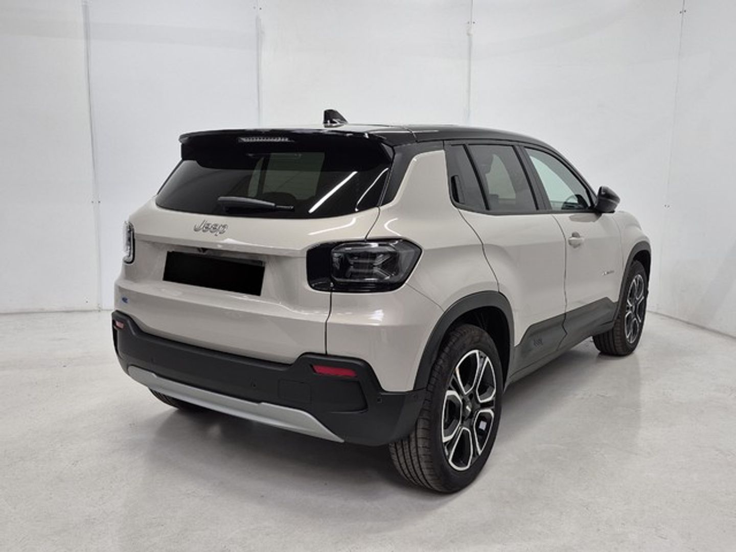 Jeep Avenger BEV Summit 115 kW (156 CV)