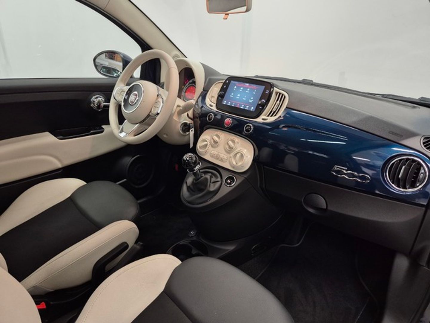 Fiat 500 1.0 Hybrid Dolcevita 51 kW (70 CV)