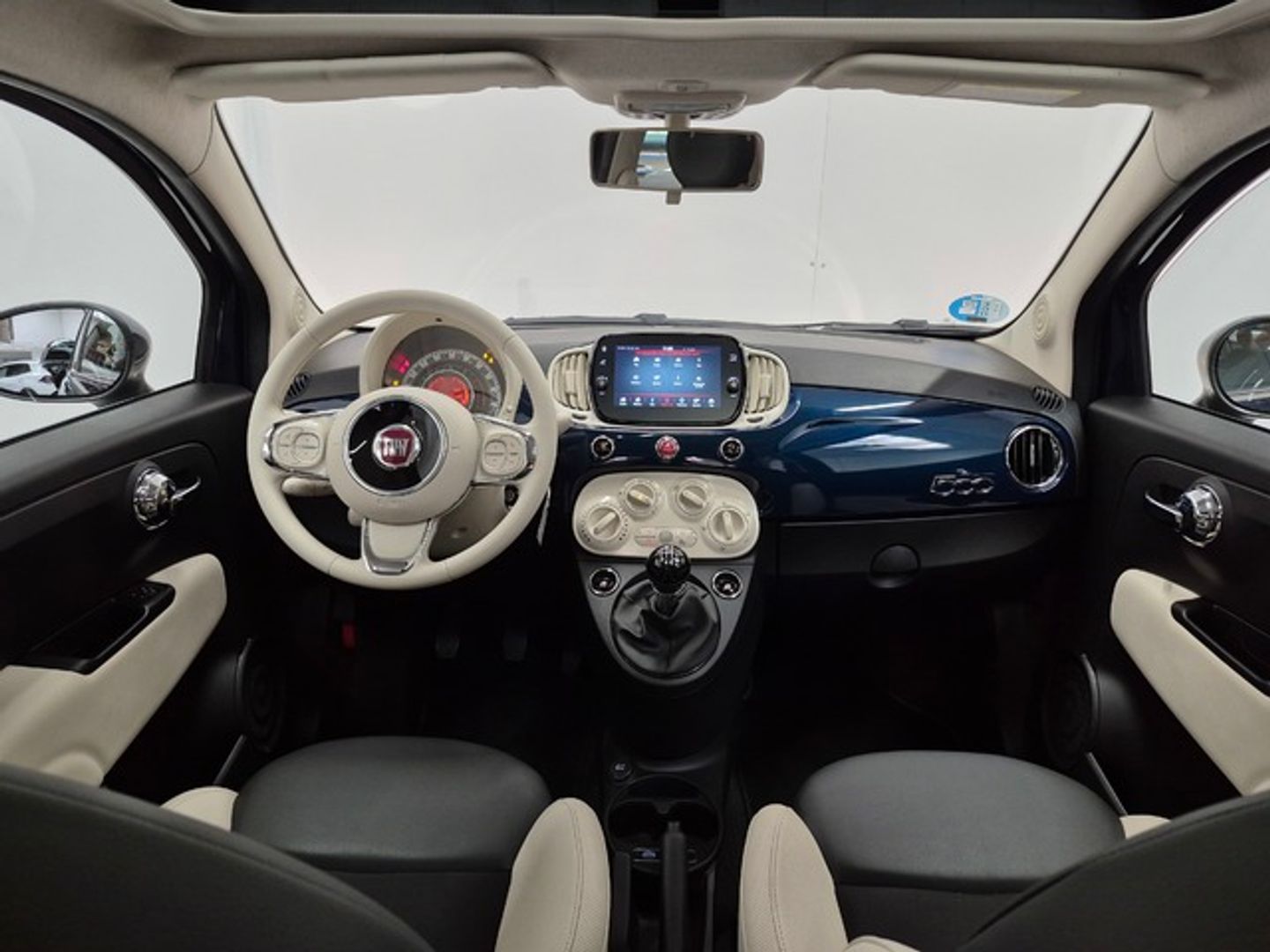 Fiat 500 1.0 Hybrid Dolcevita 51 kW (70 CV)