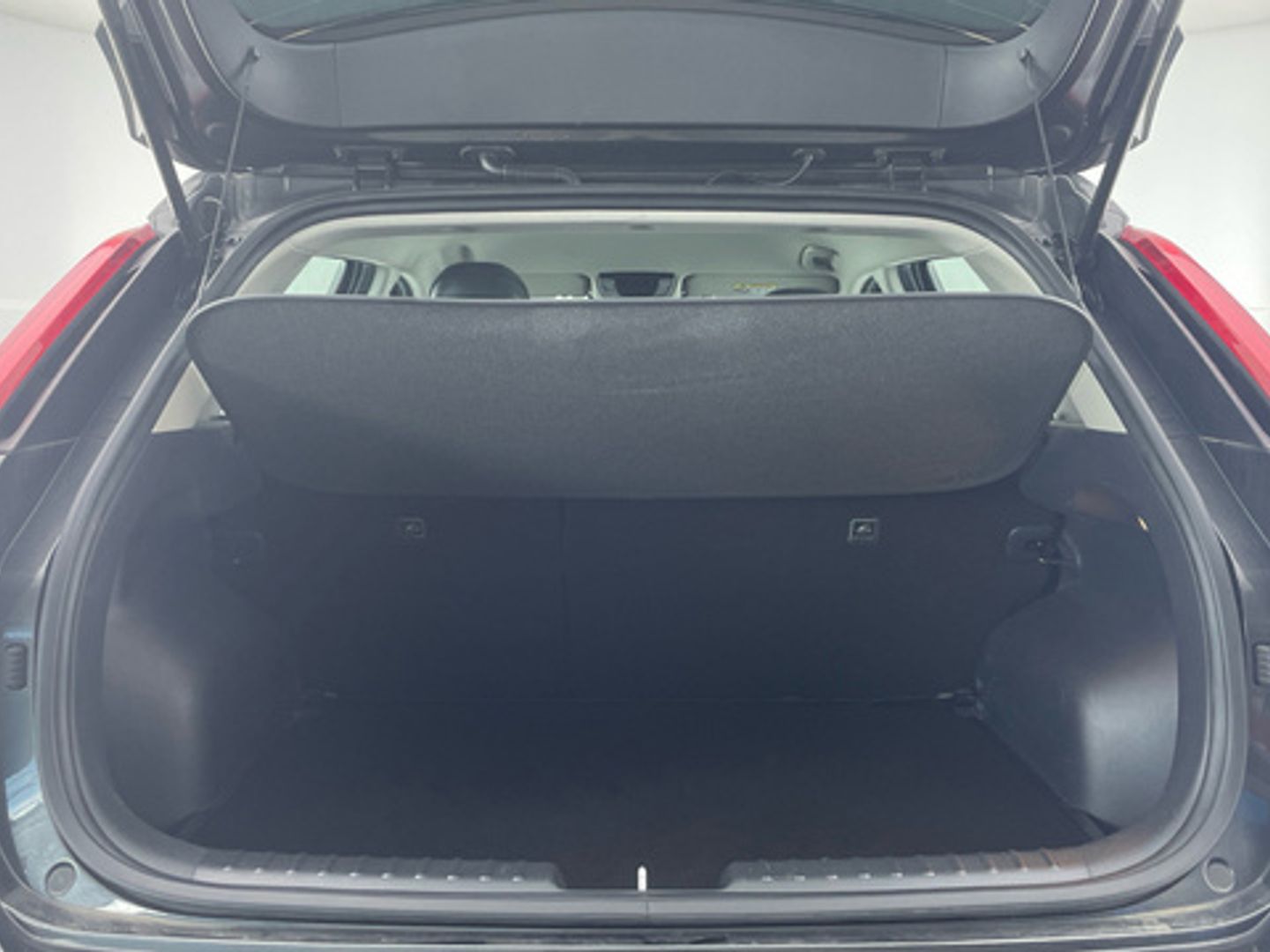Kia Niro 1.6 GDi HEV Concept 104 kW (141 CV)