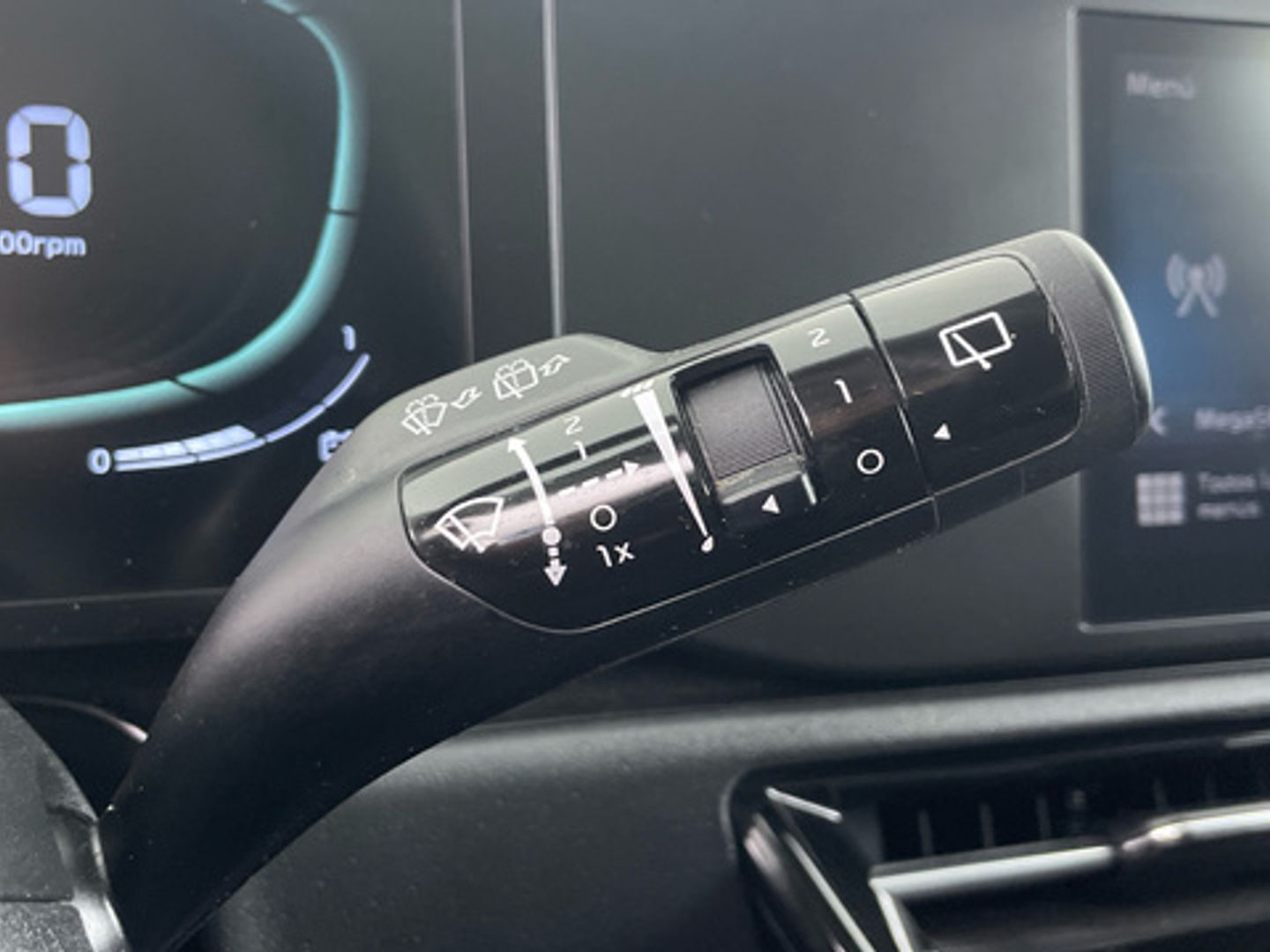 Kia Niro 1.6 GDi HEV Concept 104 kW (141 CV)