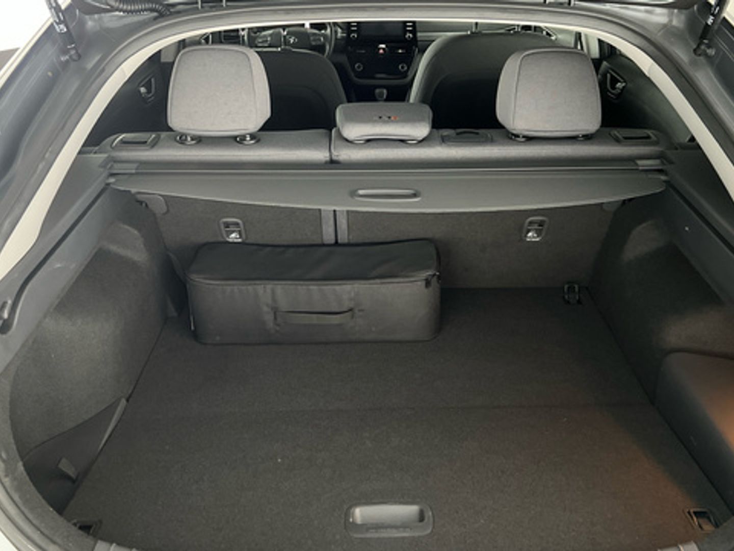 Hyundai Ioniq 1.6 GDI HEV Klass DCT 104 kW (141 CV)