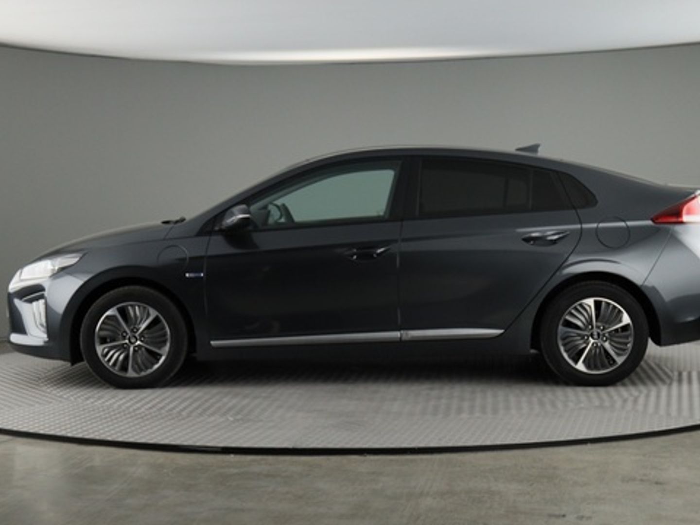 Hyundai Ioniq 1.6 GDI HEV Klass DCT 104 kW (141 CV)