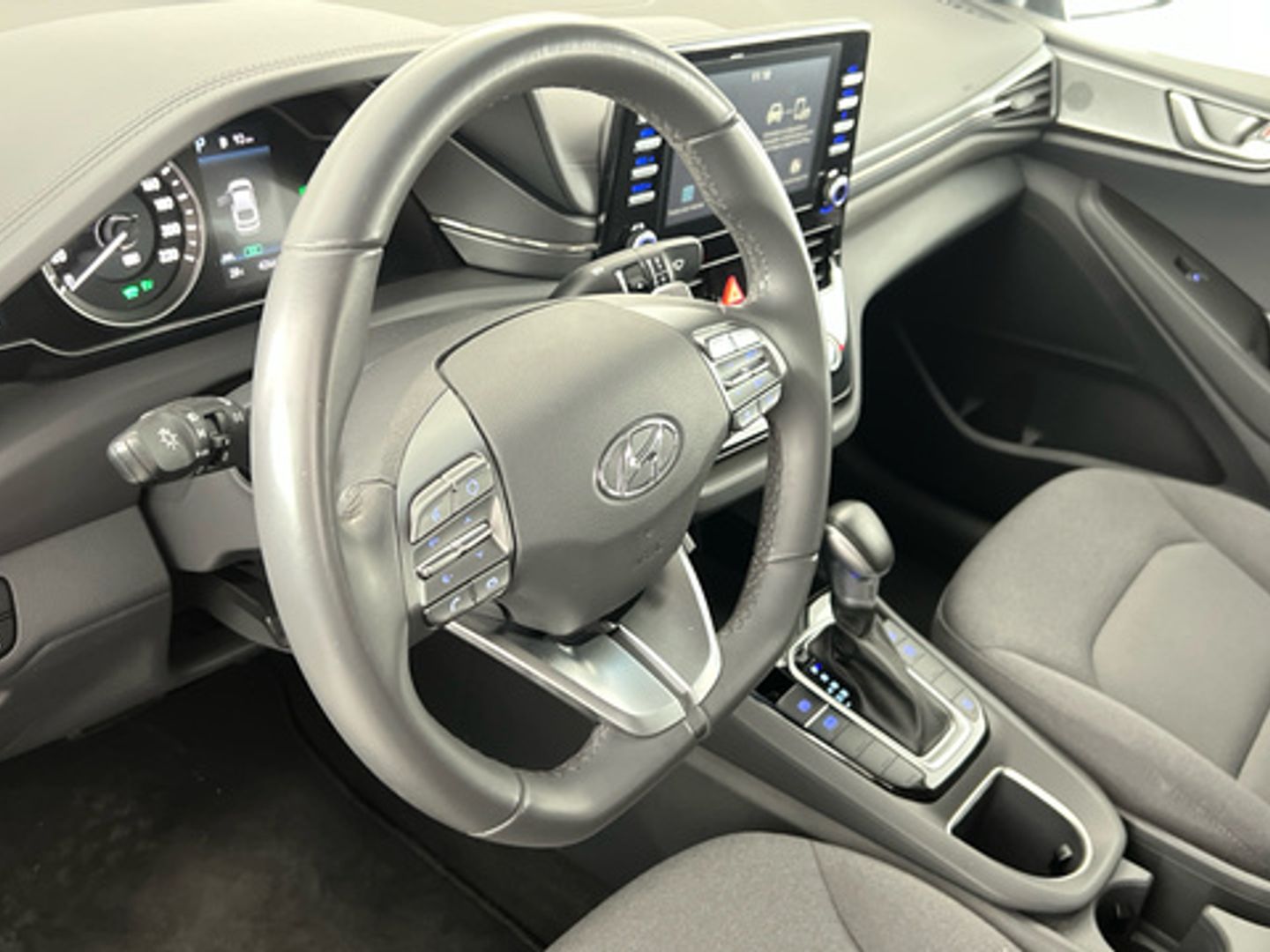 Hyundai Ioniq 1.6 GDI HEV Klass DCT 104 kW (141 CV)