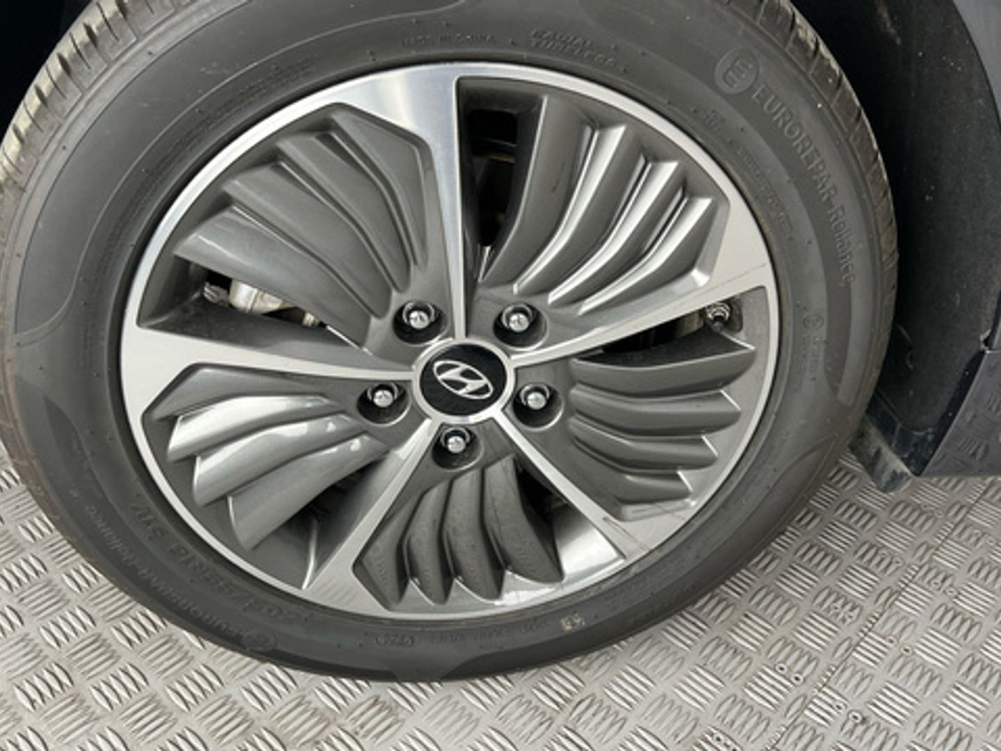 Hyundai Ioniq 1.6 GDI HEV Klass DCT 104 kW (141 CV)