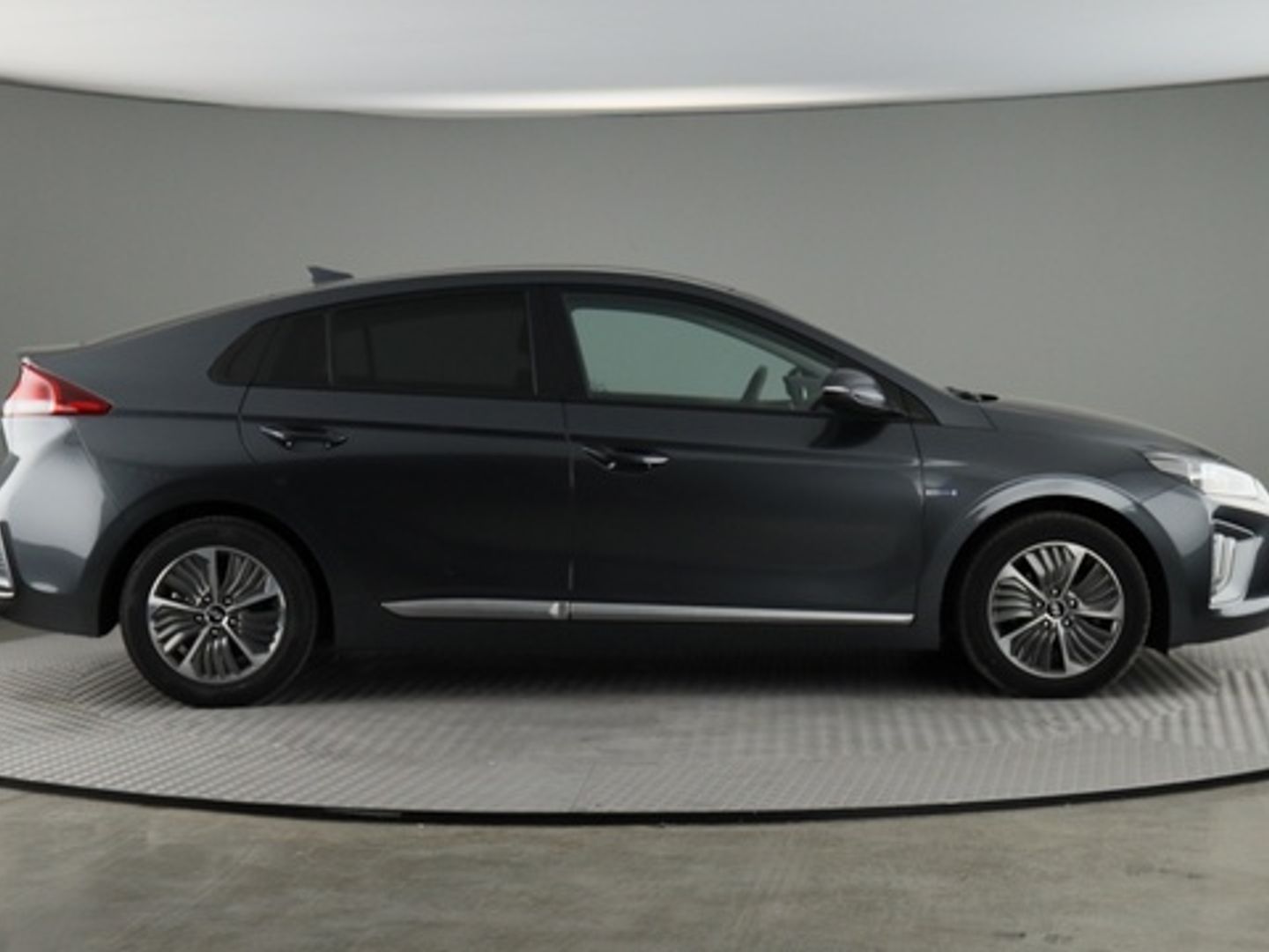 Hyundai Ioniq 1.6 GDI HEV Klass DCT 104 kW (141 CV)