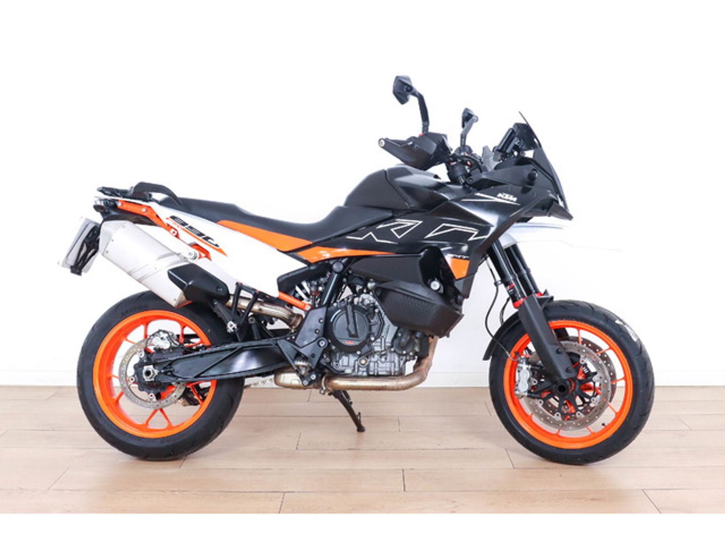 KTM SMT 890 Negro Motorcycle