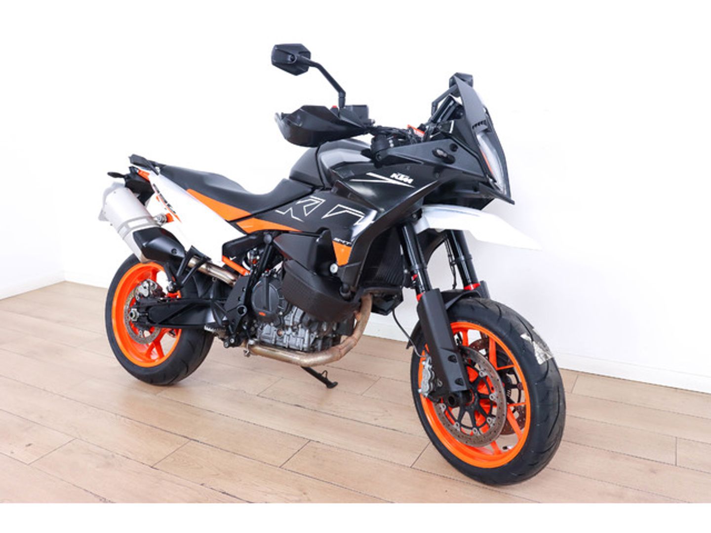 KTM SMT 890