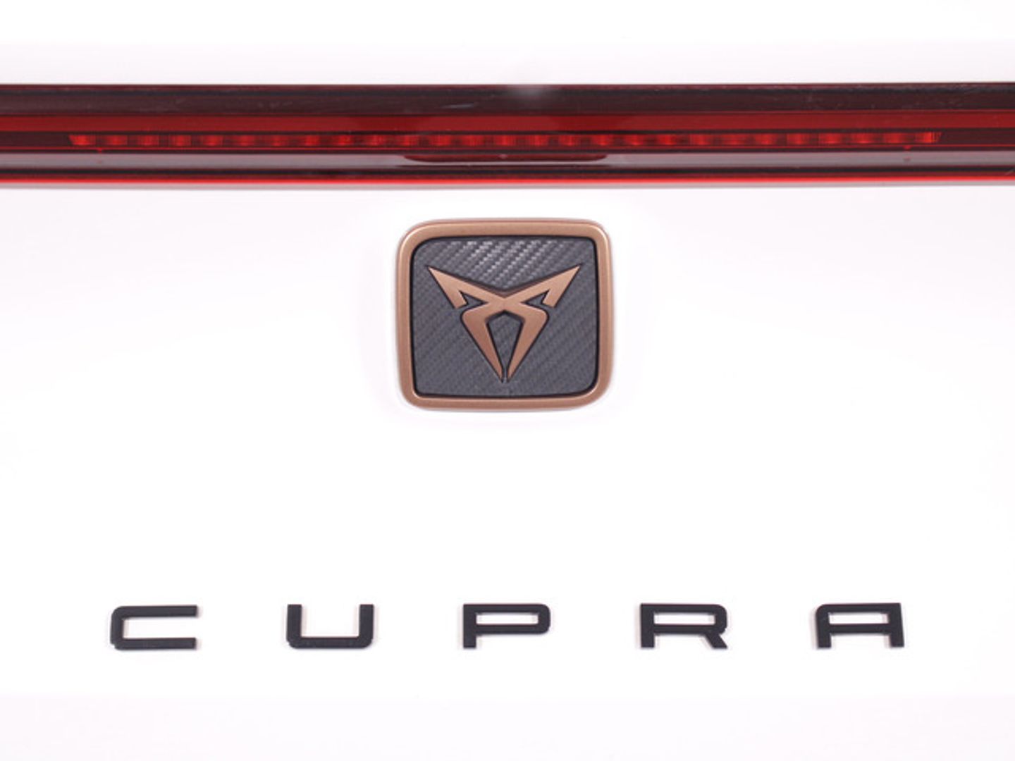 CUPRA Leon Sportstourer 1.5 eTSI DSG 110 kW (150 CV)