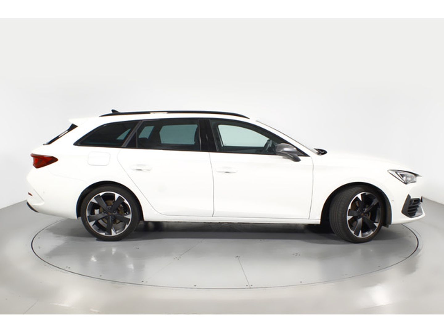 CUPRA Leon Sportstourer 1.5 eTSI DSG 110 kW (150 CV)