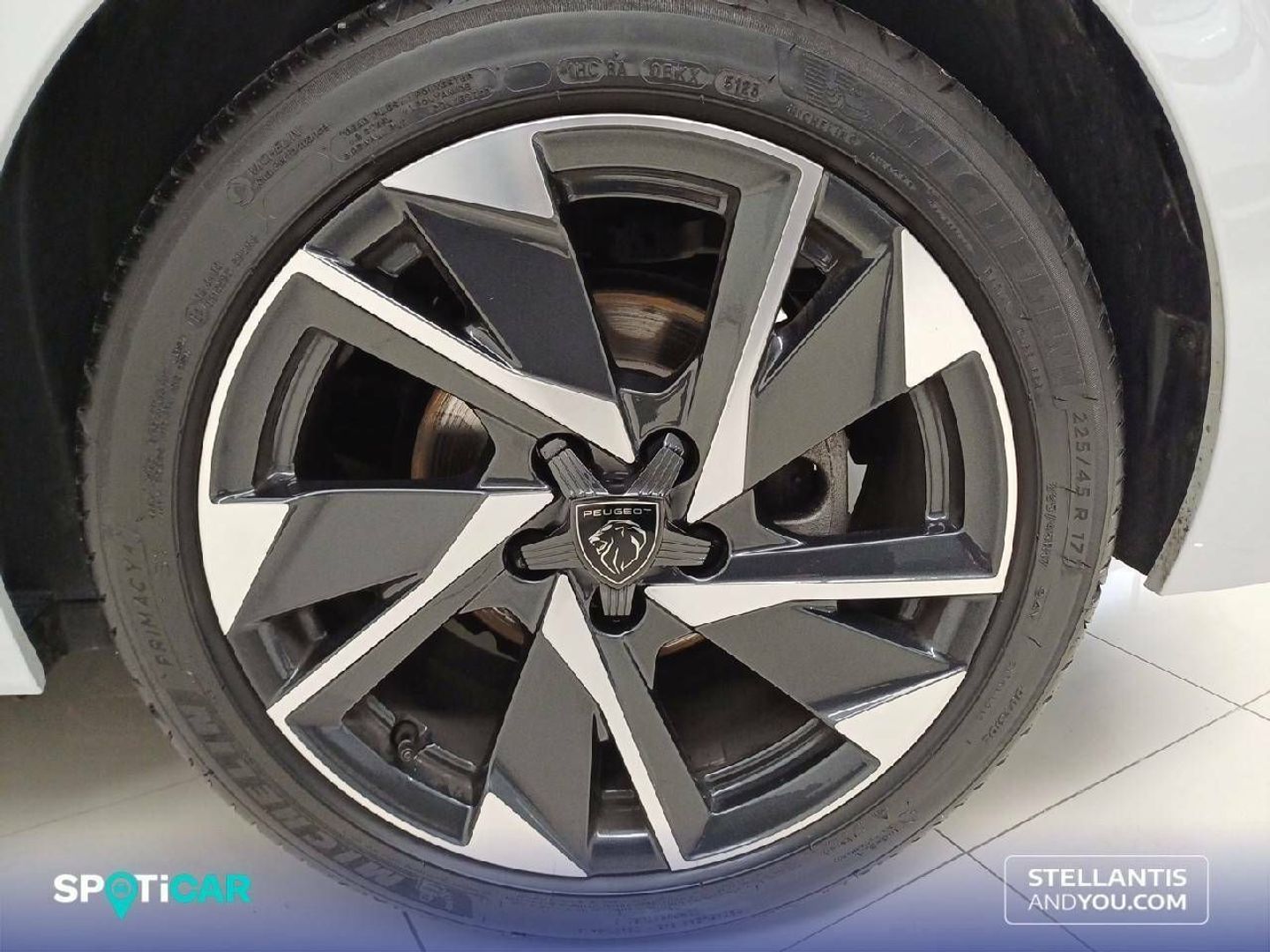 Peugeot 308 PureTech 130 S&S Allure 96 kW (130 CV)