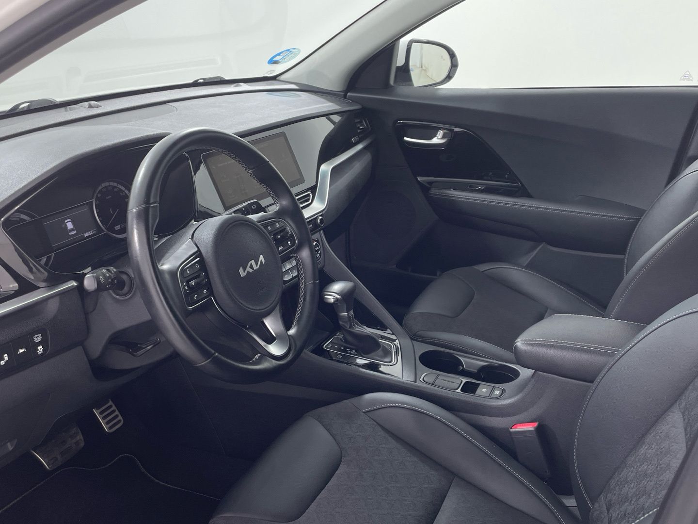 Kia Niro 1.6 GDi HEV Emotion 104 kW (141 CV)