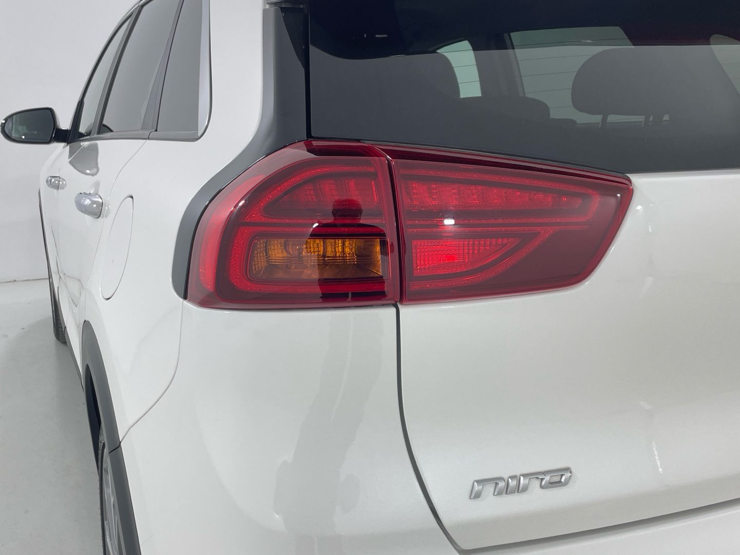 Kia Niro 1.6 GDi HEV Emotion 104 kW (141 CV)