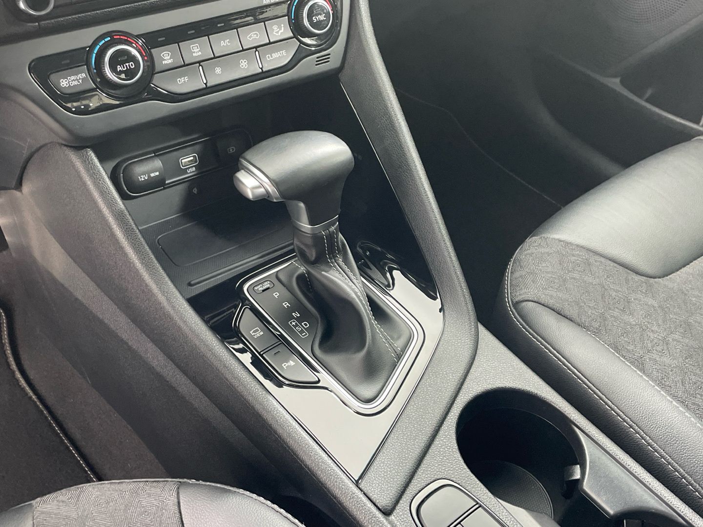 Kia Niro 1.6 GDi HEV Emotion 104 kW (141 CV)