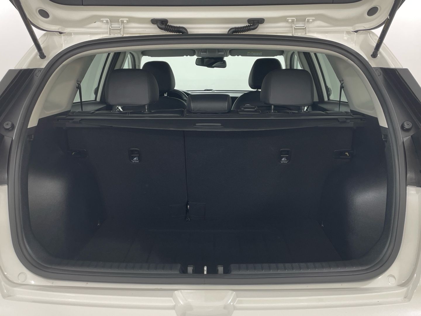 Kia Niro 1.6 GDi HEV Emotion 104 kW (141 CV)