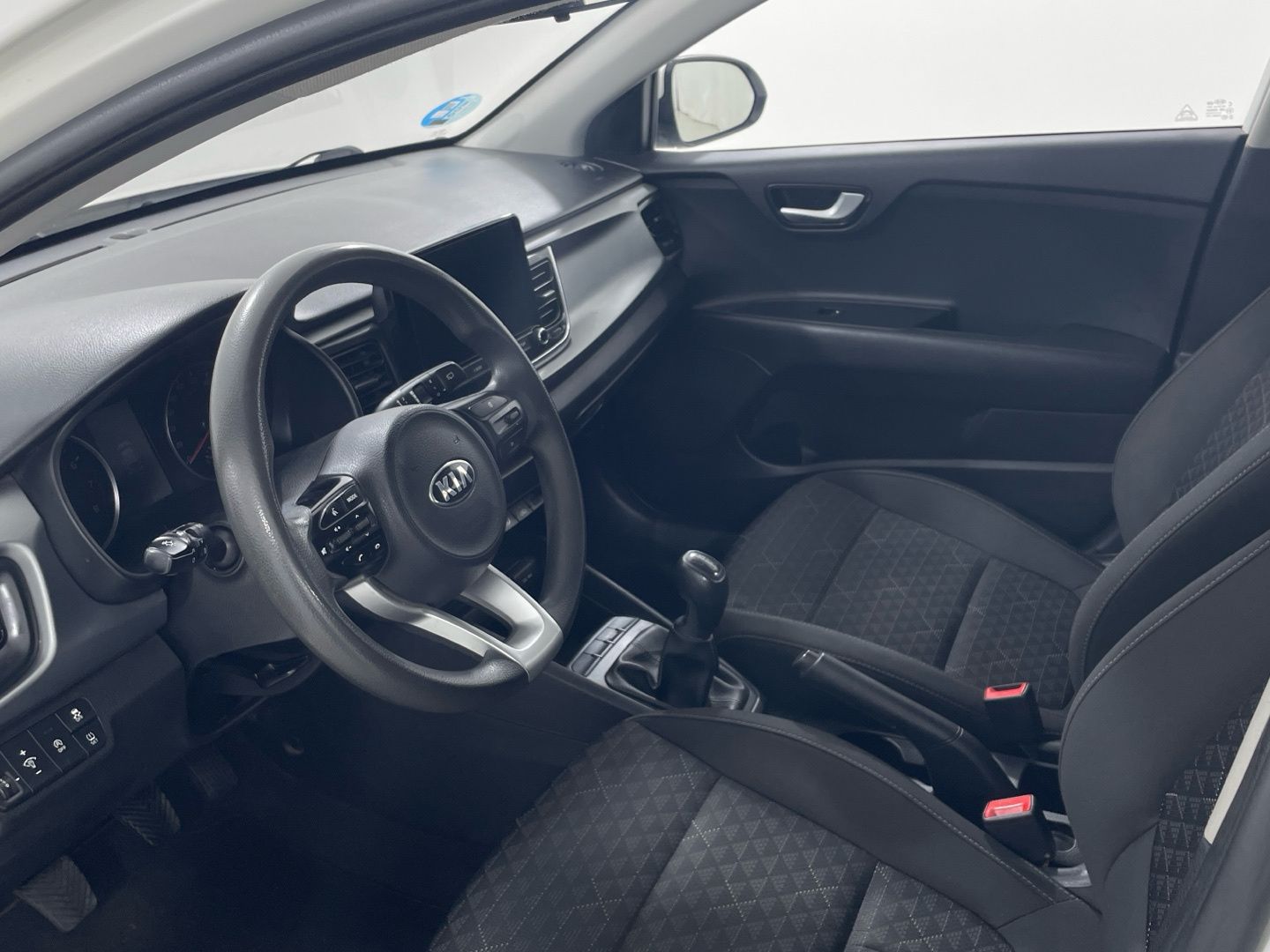 Kia Rio 1.0 T-GDi MHEV iMT Concept 74 kW (100 CV)