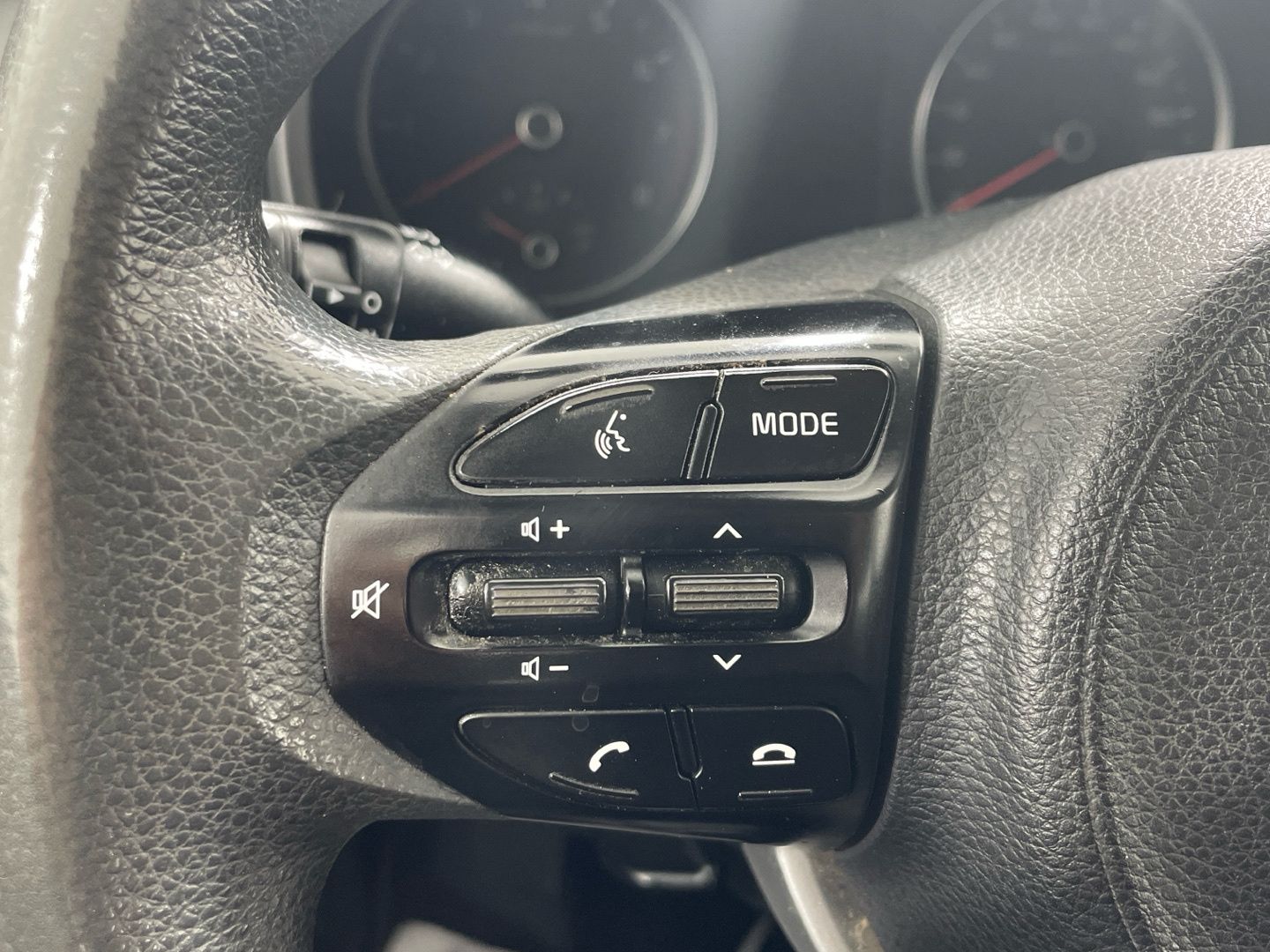 Kia Rio 1.0 T-GDi MHEV iMT Concept 74 kW (100 CV)