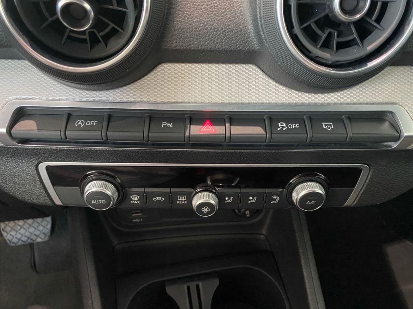 Audi Q2 S line 30 TFSI 81 kW (110 CV)
