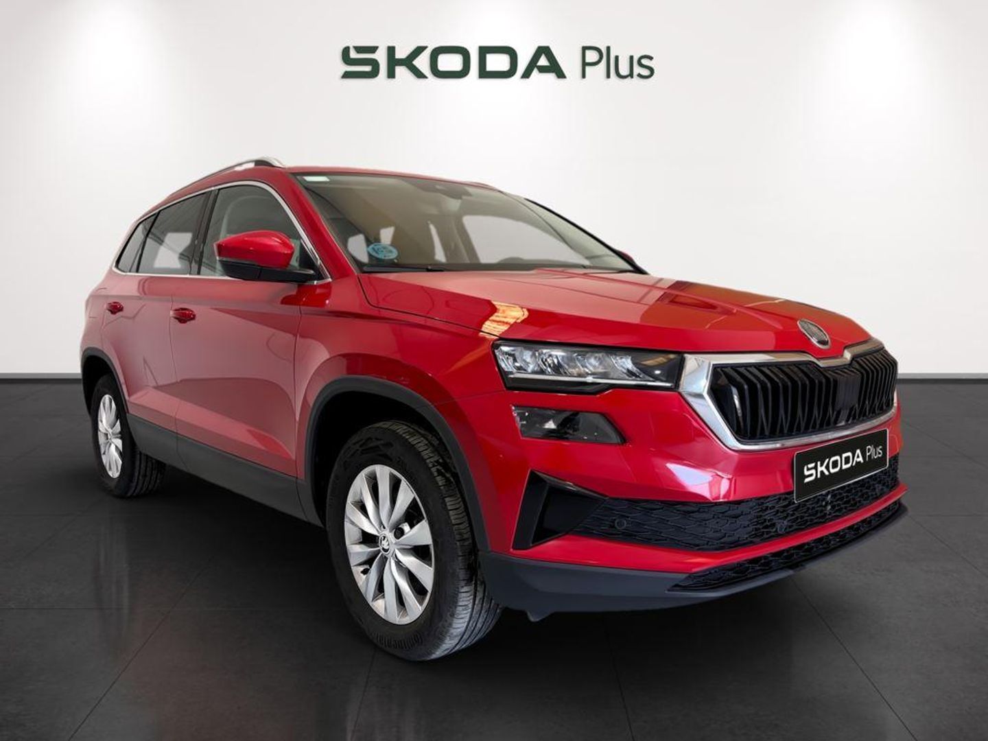 Skoda Karoq 1.5 TSI ACT Selection DSG 110 kW (150 CV) Rojo All Terrain / Pick-up