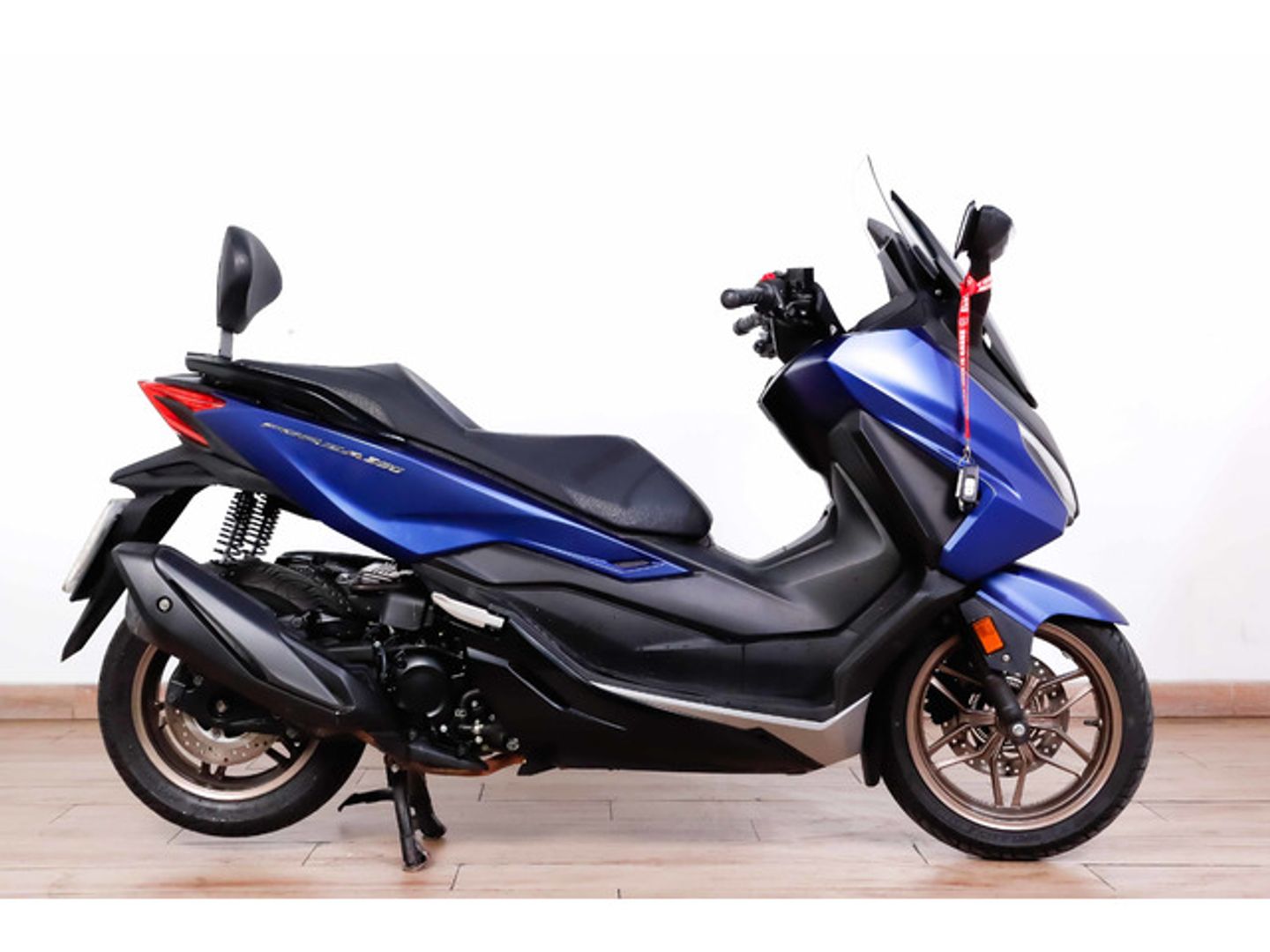 Honda Forza 350 Azul Motorcycle