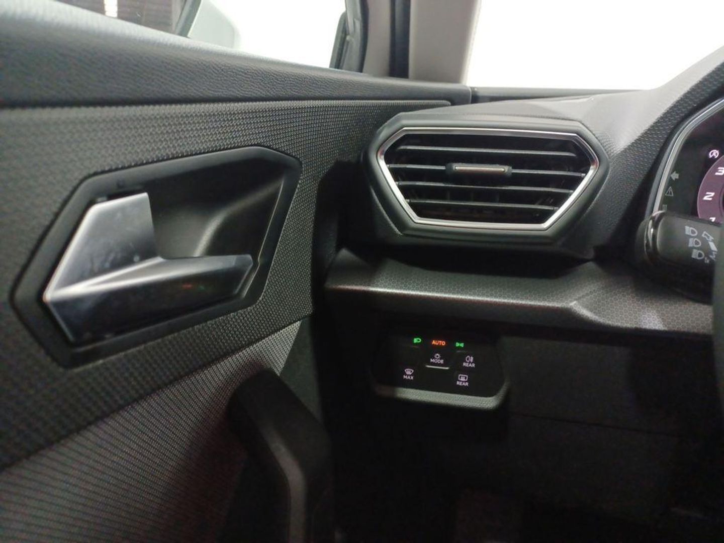 SEAT León 1.5 eTSI S&S Style Special Edition DSG 110 kW (150 CV)