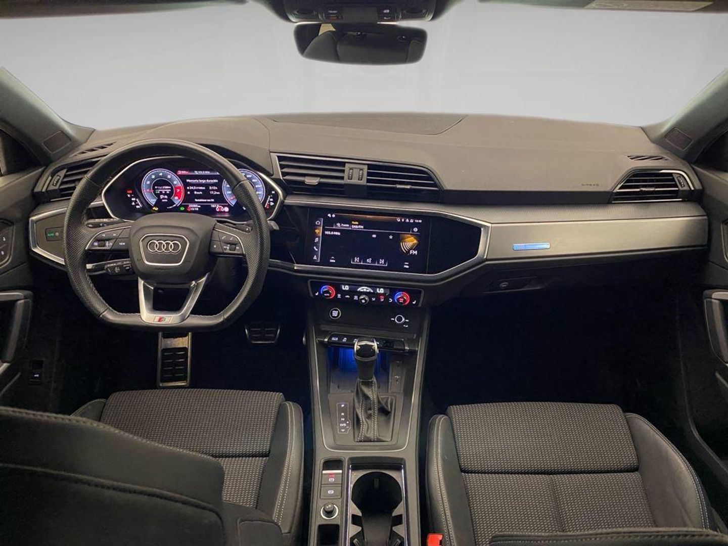 Audi Q3 Black line 35 TFSI 110 kW (150 CV) S tronic