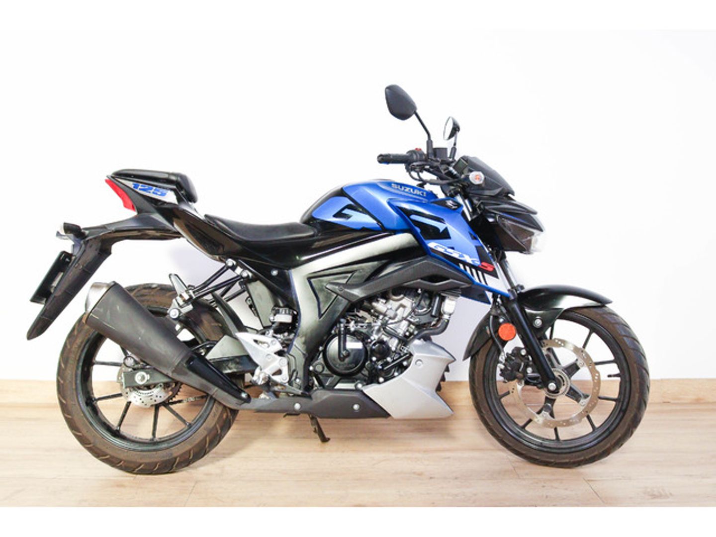 Suzuki GSX-S 125 Azul Motorcycle