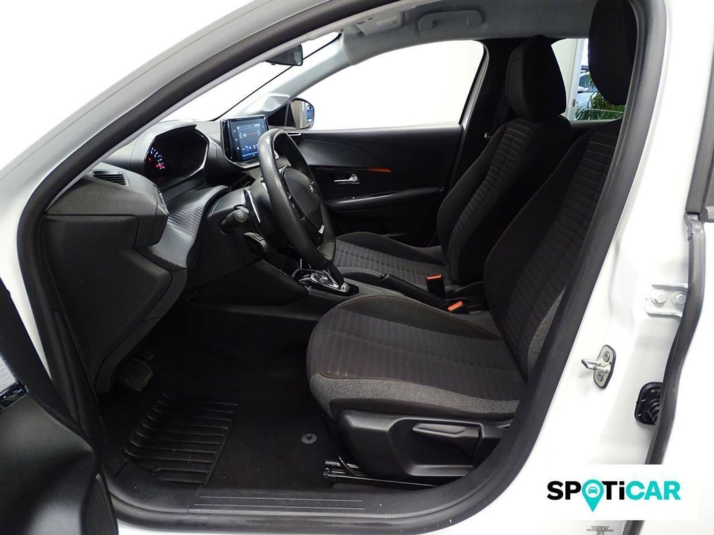 Peugeot 208 PureTech 100 Active Pack EAT8 75 kW (100 CV)