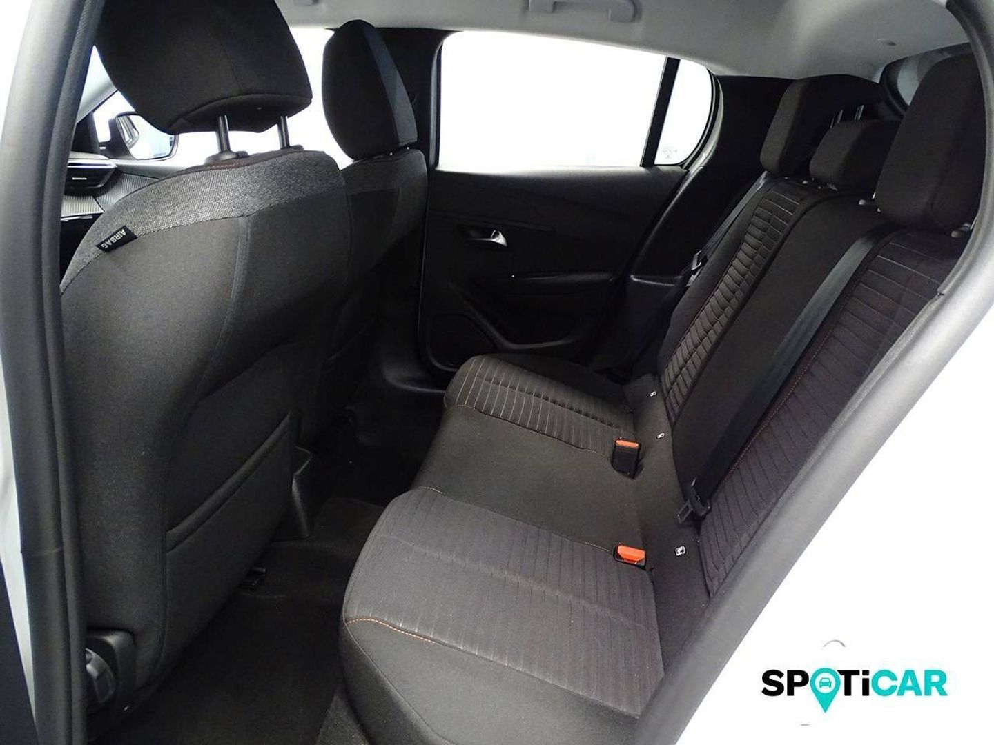 Peugeot 208 PureTech 100 Active Pack EAT8 75 kW (100 CV)