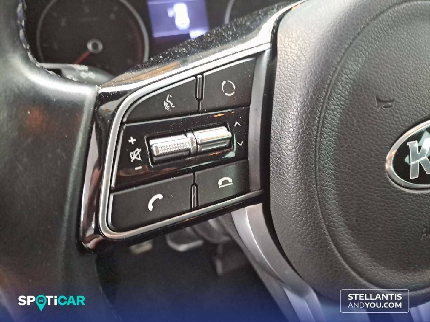 Kia Sportage 1.6 MHEV Drive 4x2 100 kW (136 CV)