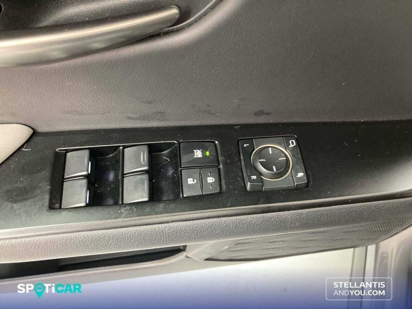 Lexus UX UX 250h F Sport Cuero 135 kW (184 CV)
