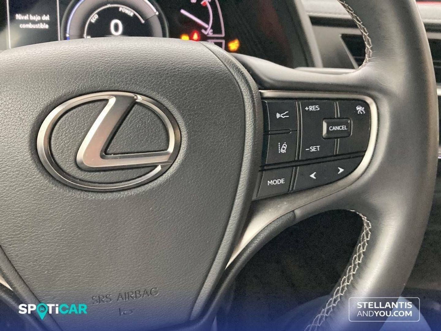 Lexus UX UX 250h F Sport Cuero 135 kW (184 CV)