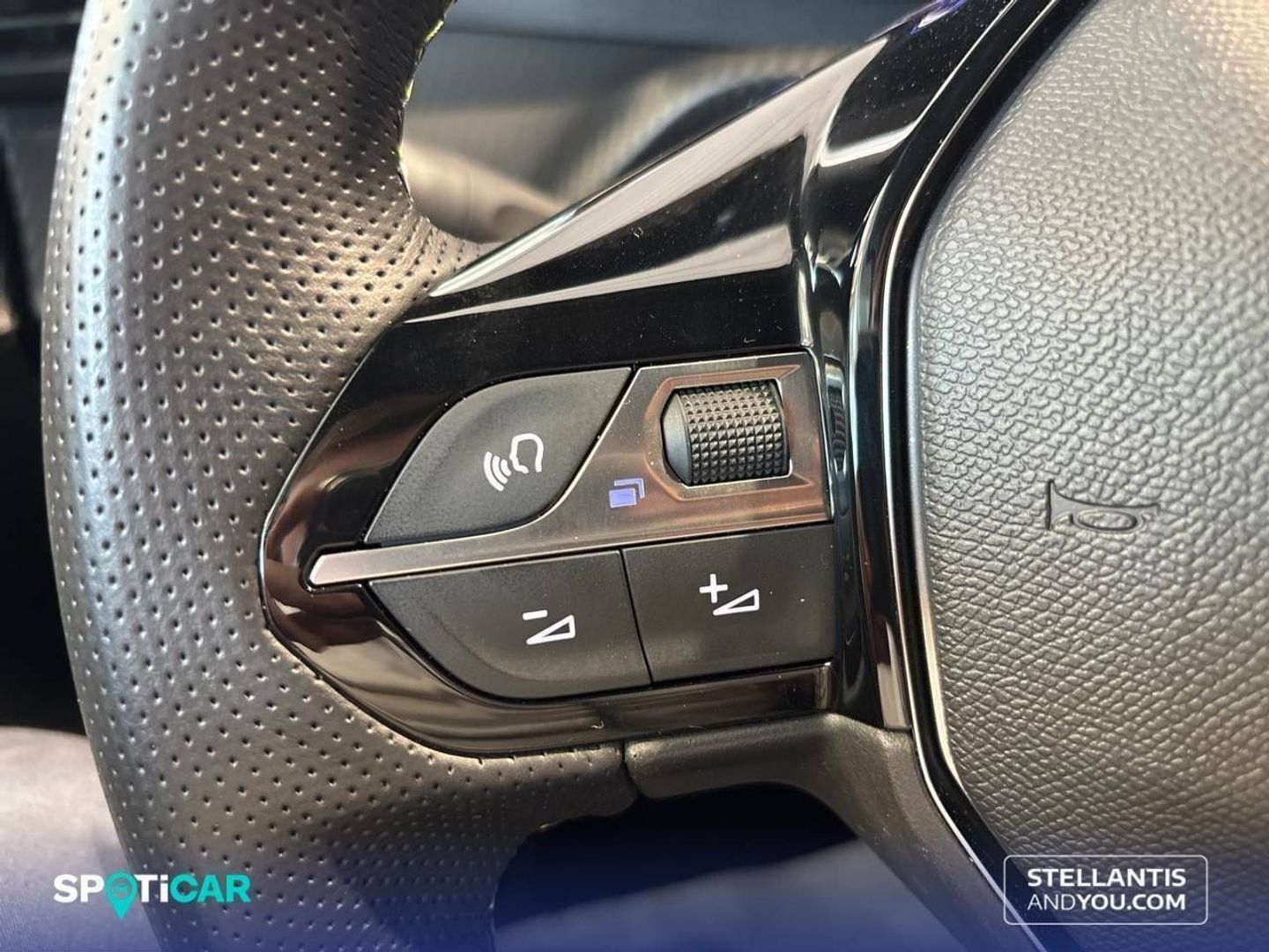 Peugeot e-2008 Eléctrico GT 115 kW (156 CV)