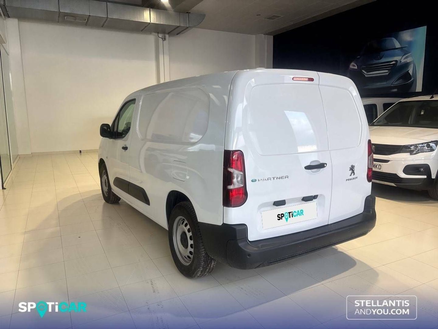 Peugeot e-Partner e-Electico Long 800kg 100 kW (136 CV)