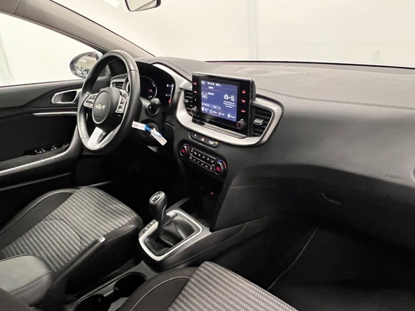 Kia XCeed 1.6 MHEV Drive iMT 100 kW (136 CV)