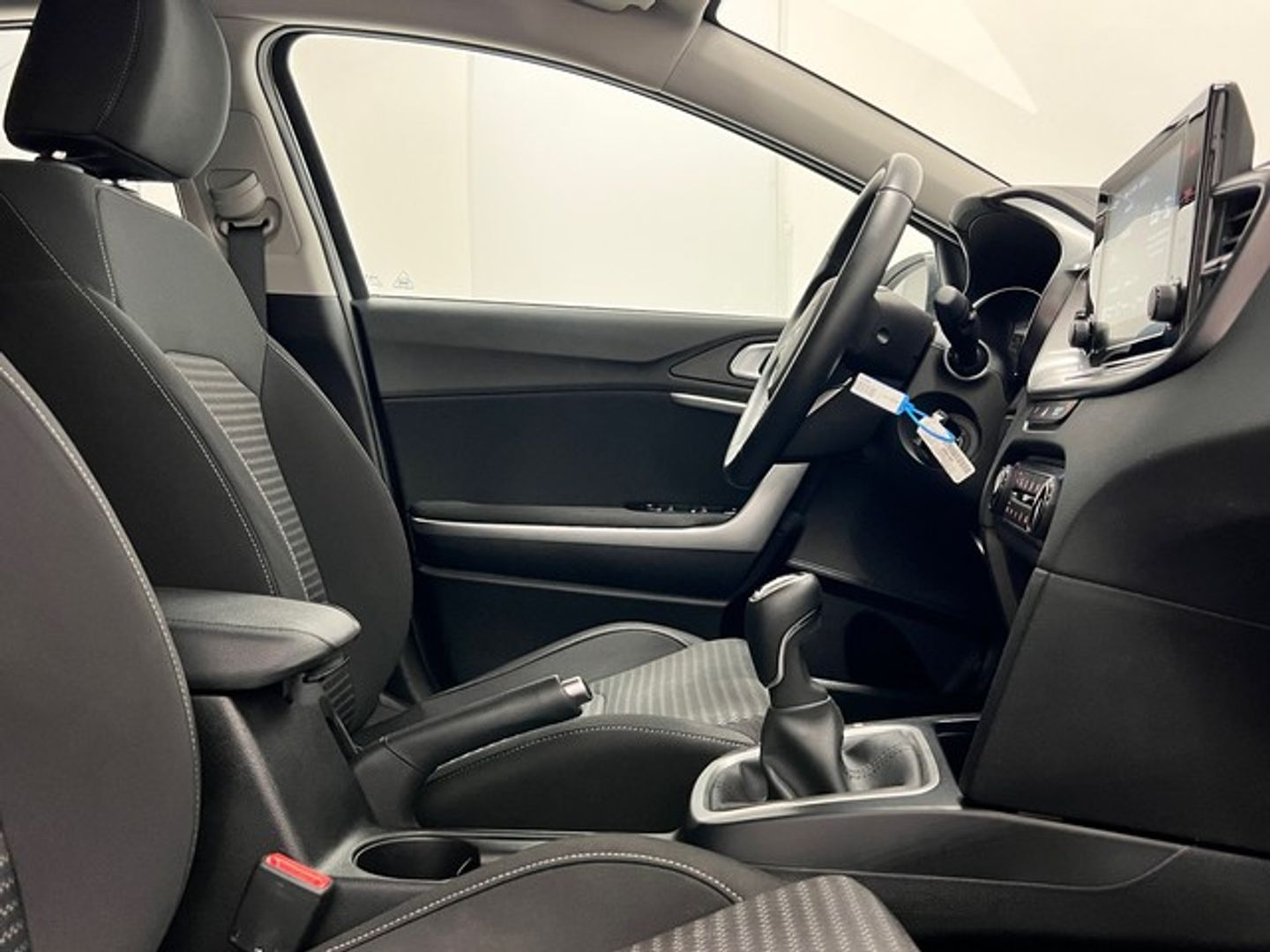 Kia XCeed 1.6 MHEV Drive iMT 100 kW (136 CV)
