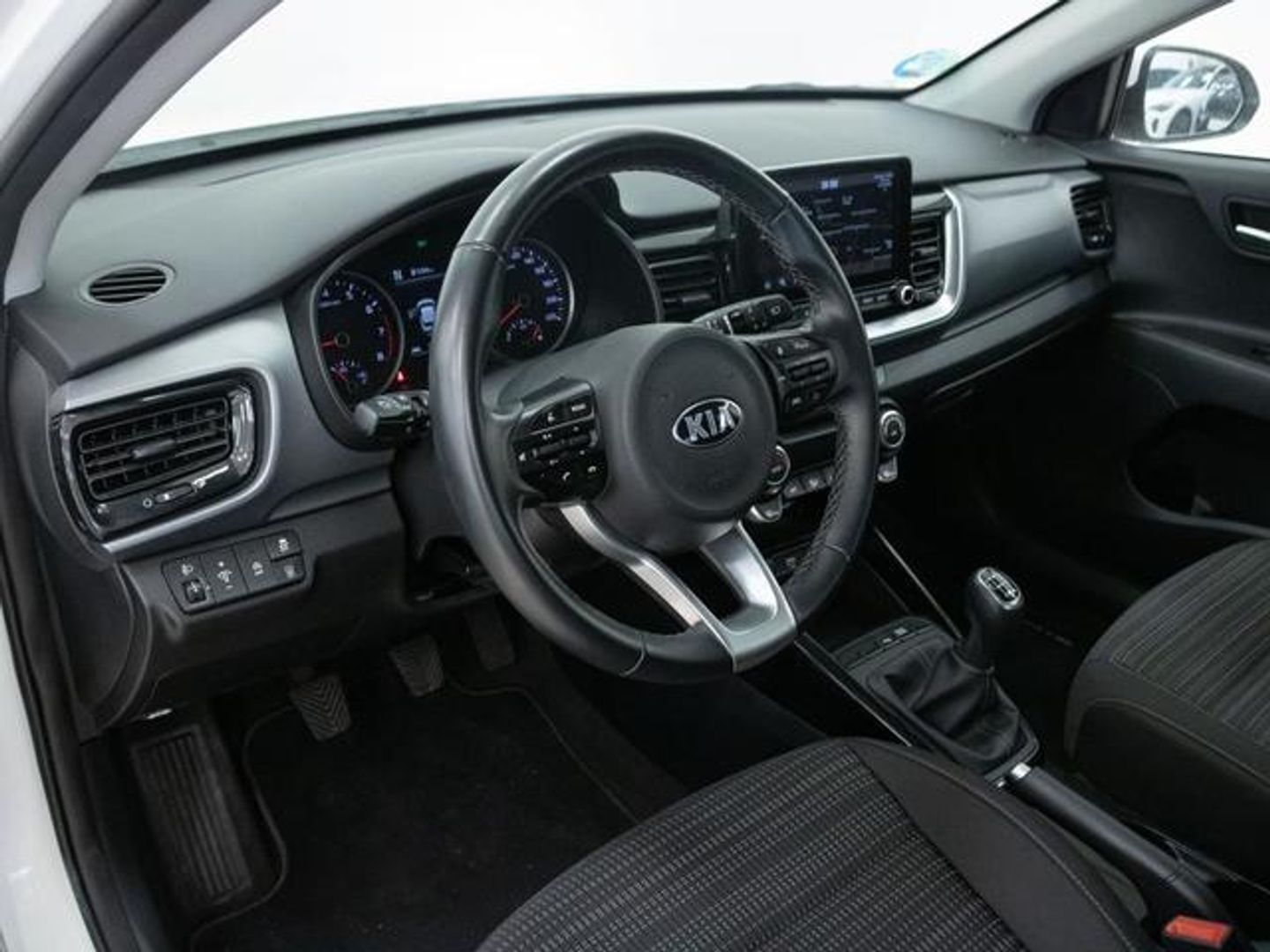 Kia Stonic 1.0 T-GDi MHEV Drive iMT 74 kW (100 CV)