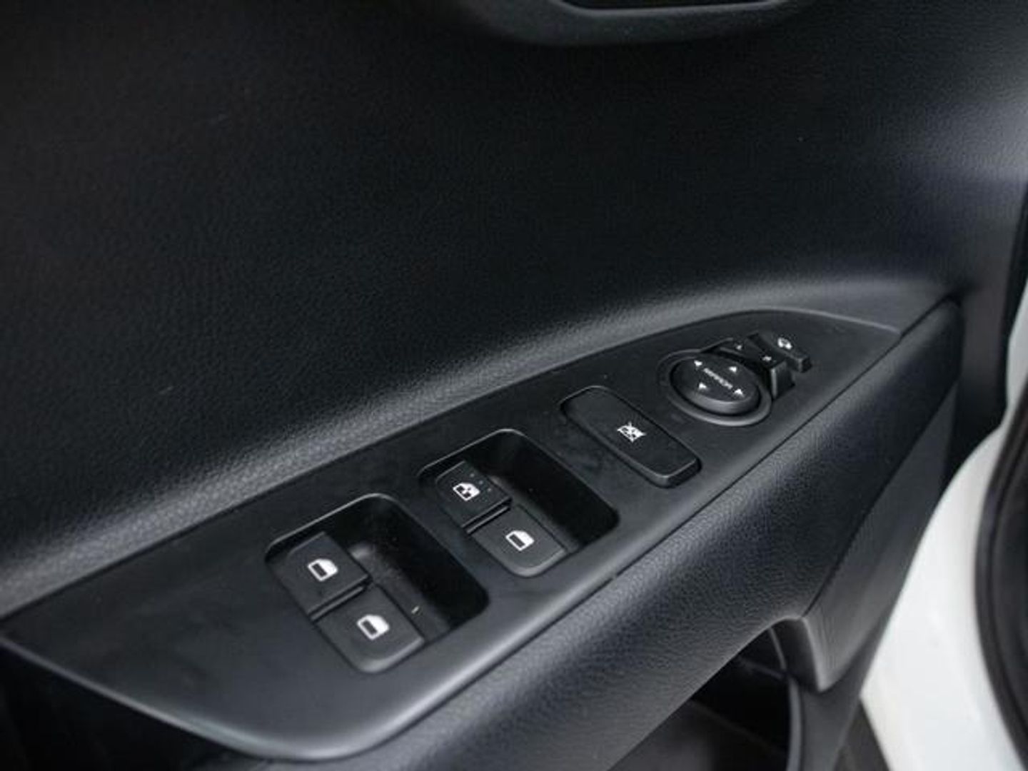 Kia Stonic 1.0 T-GDi MHEV Drive iMT 74 kW (100 CV)