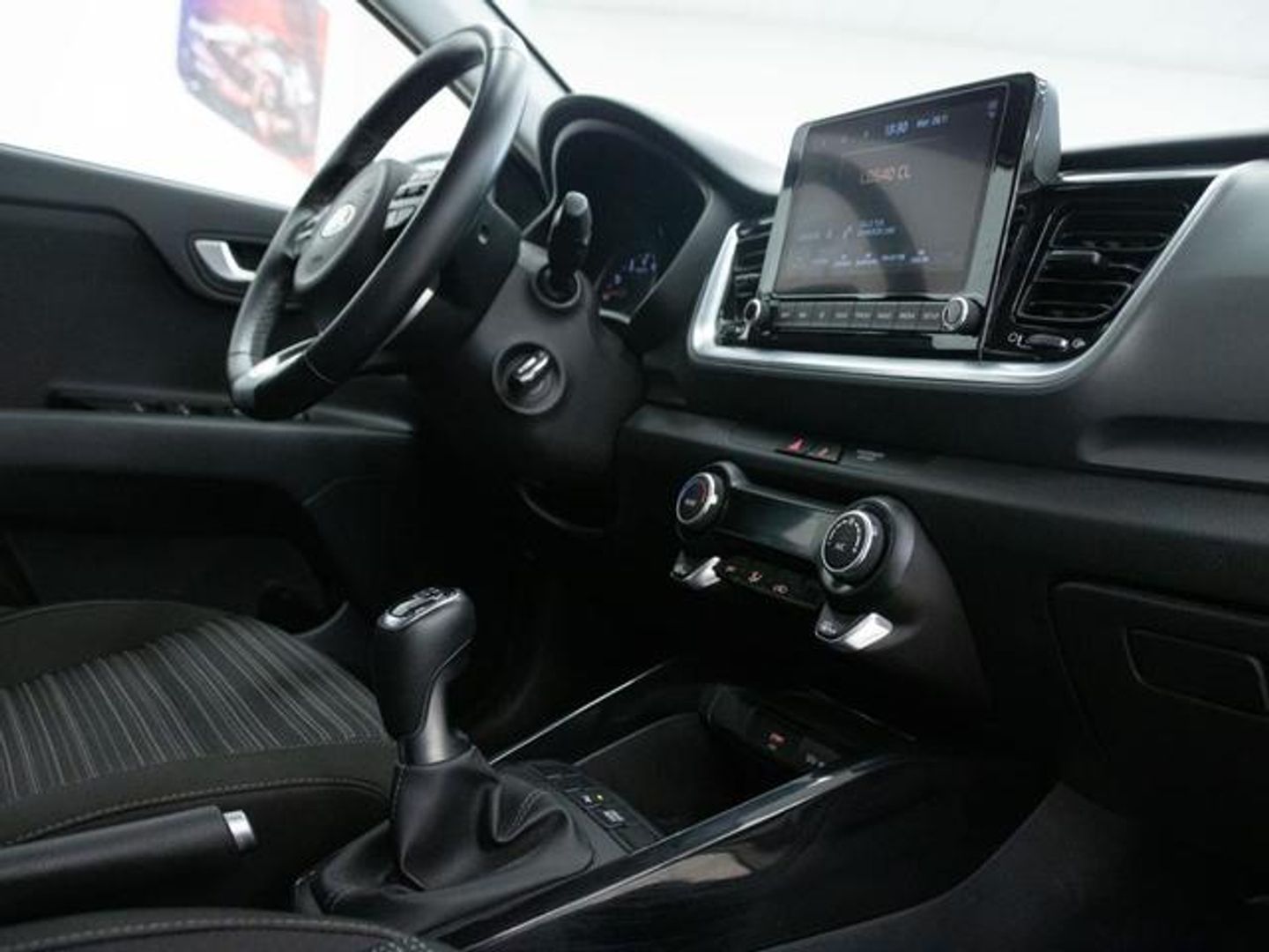 Kia Stonic 1.0 T-GDi MHEV Drive iMT 74 kW (100 CV)