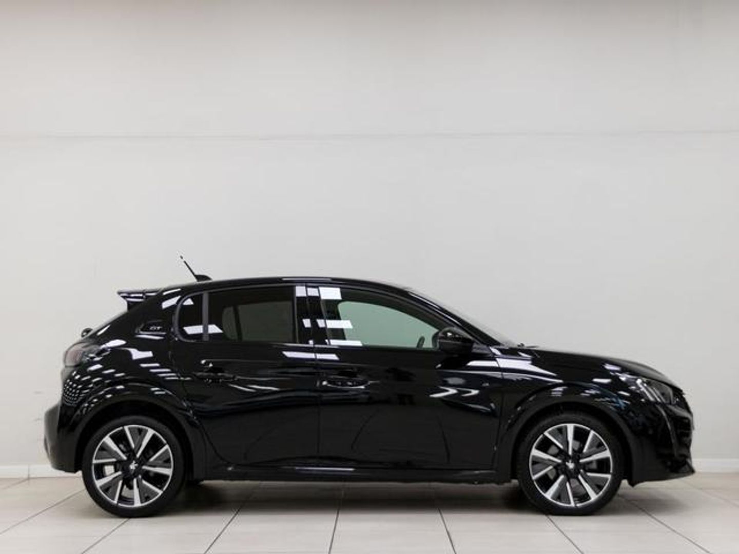 Peugeot 208 PureTech 130 GT EAT8 96 kW (130 CV)