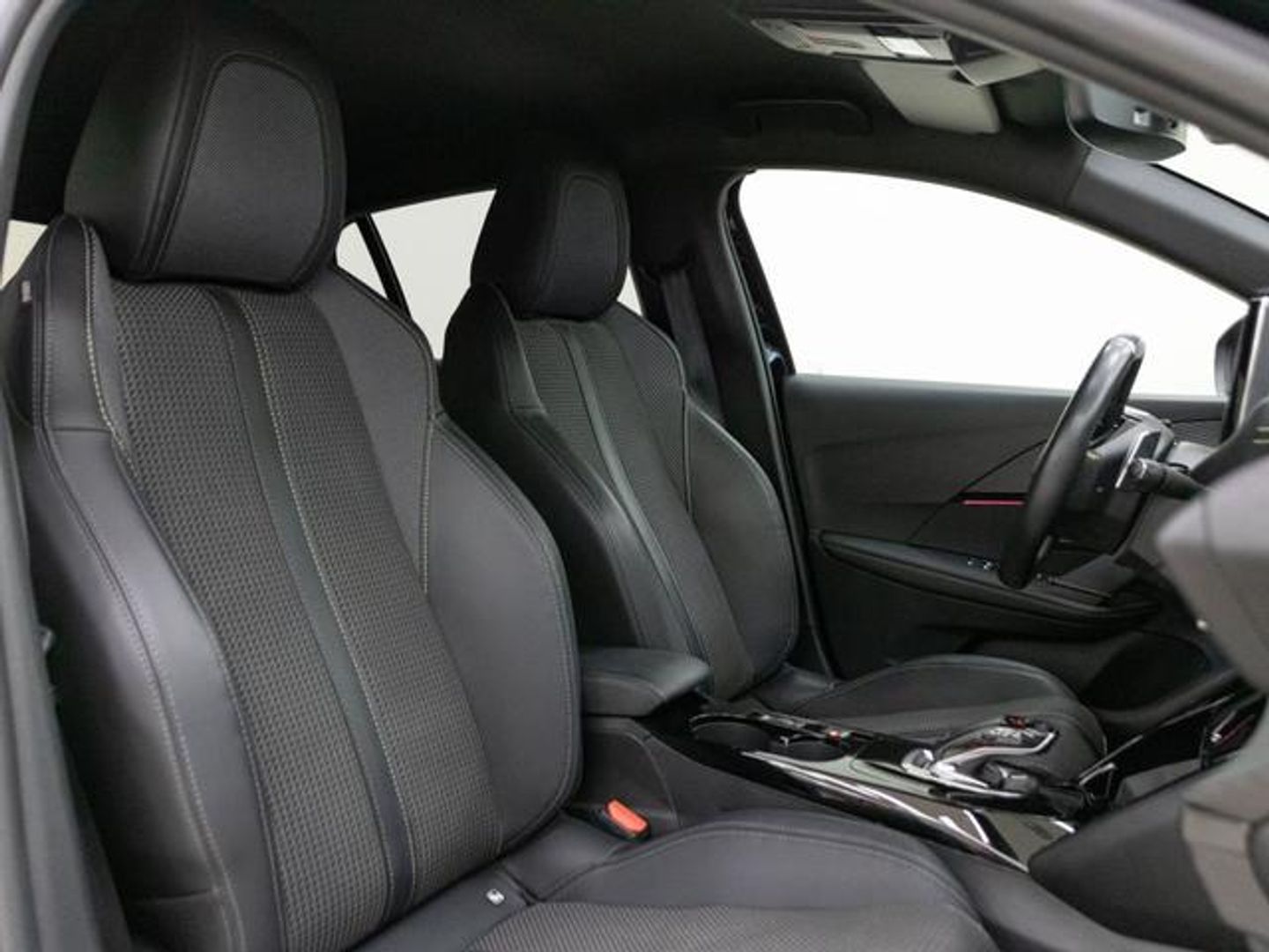 Peugeot 208 PureTech 130 GT EAT8 96 kW (130 CV)