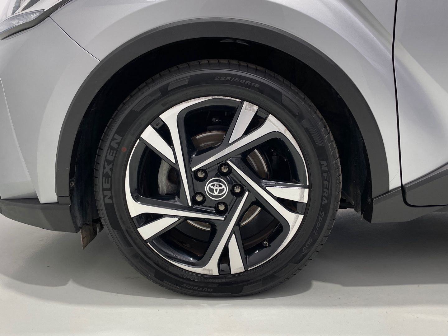 Toyota C-HR 1.8 125H Advance 90 kW (122 CV)