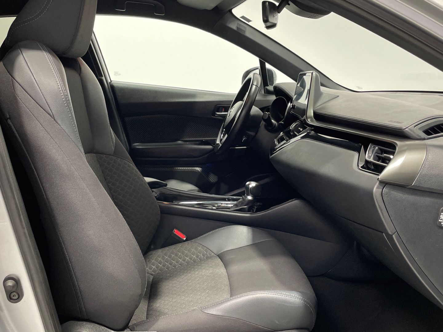 Toyota C-HR 1.8 125H Advance 90 kW (122 CV)