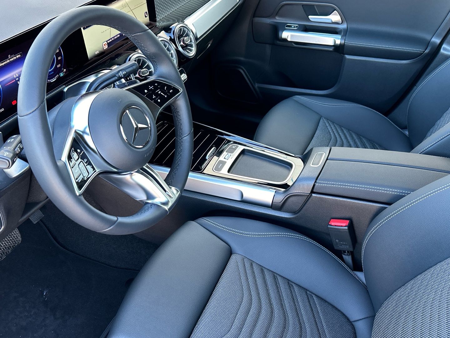 Mercedes-Benz EQB EQB 350 4Matic 215 kW (292 CV)