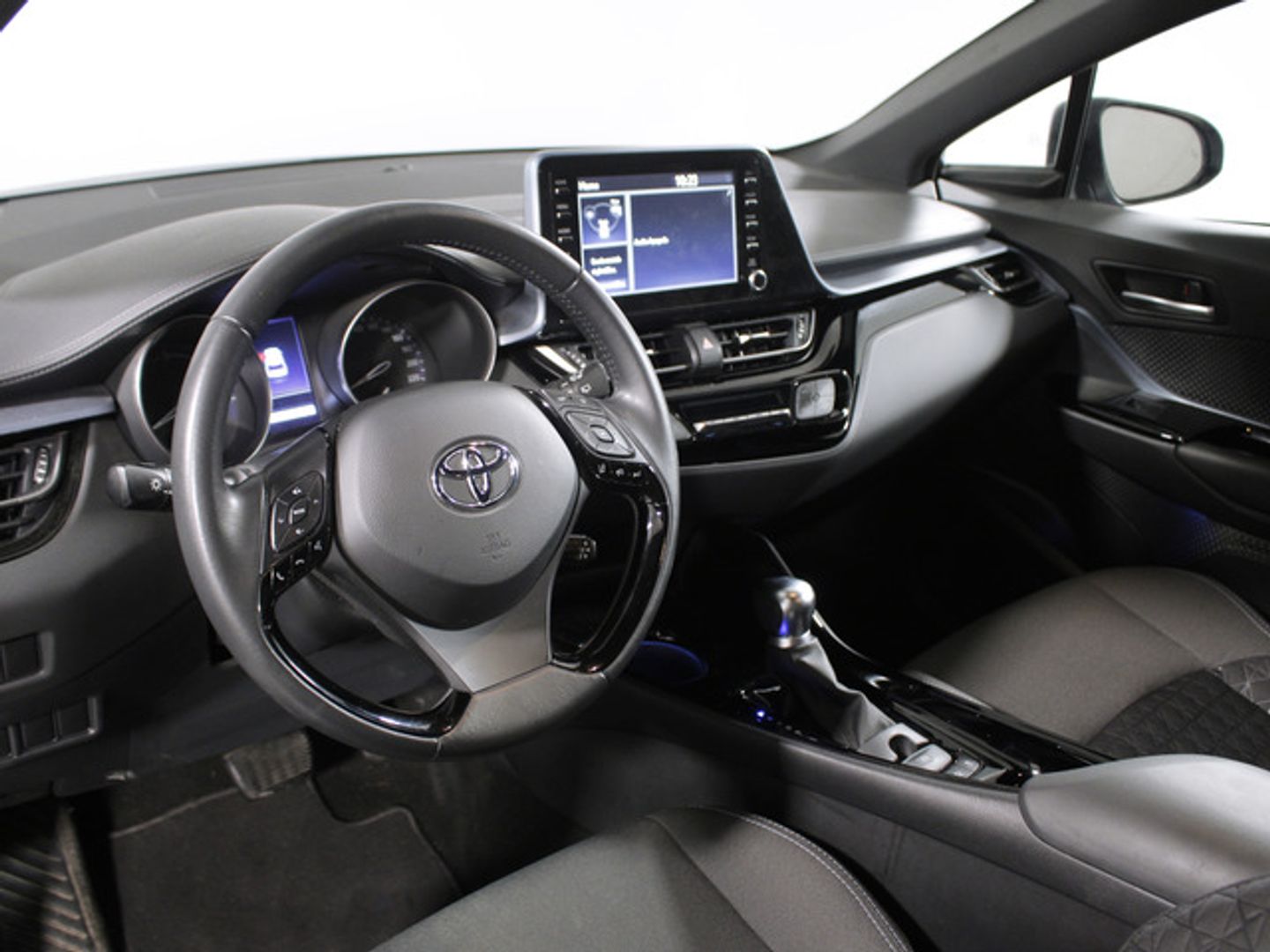 Toyota C-HR 1.8 125H Advance 90 kW (122 CV)