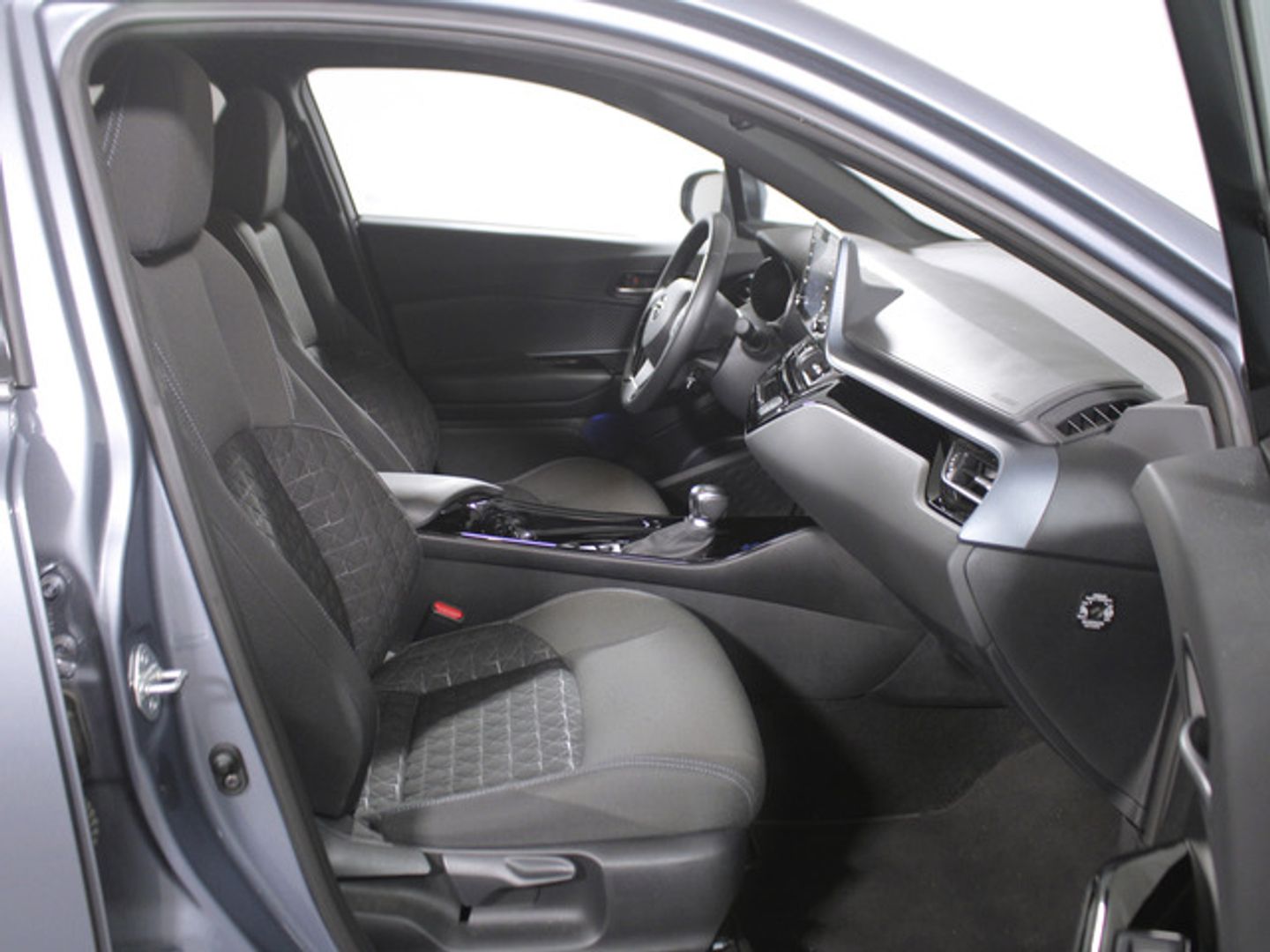 Toyota C-HR 1.8 125H Advance 90 kW (122 CV)