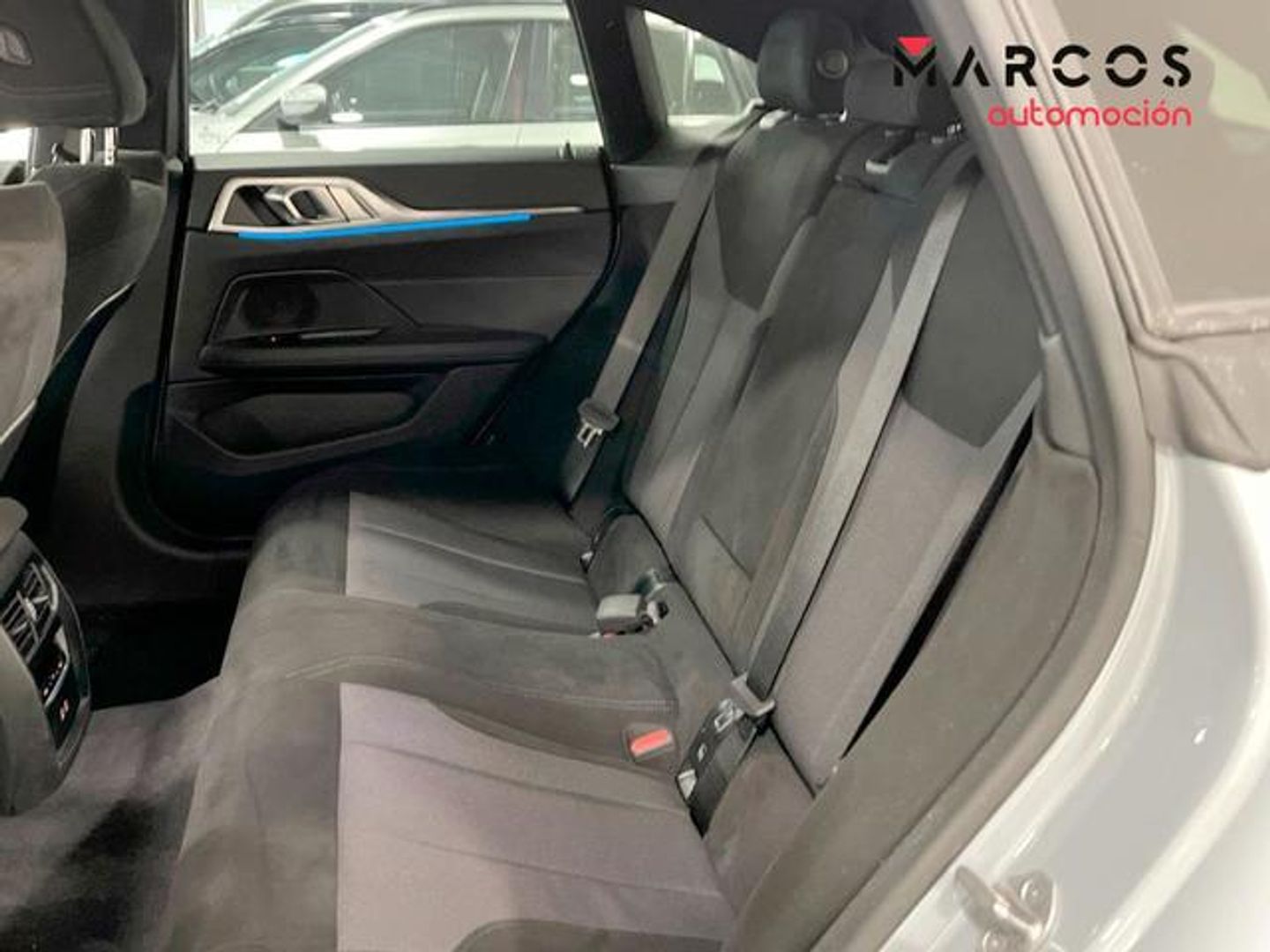 BMW i4 eDrive40 250 kW (340 CV)