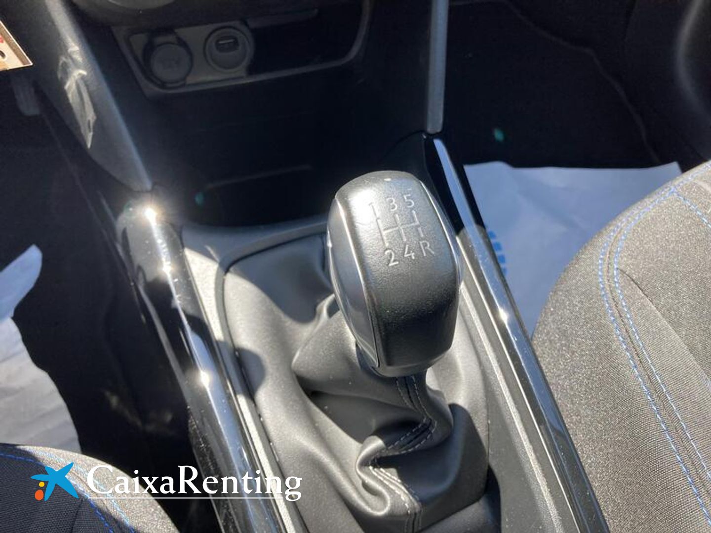 Peugeot 2008 BlueHDi 100 Signature 73 kW (100 CV)