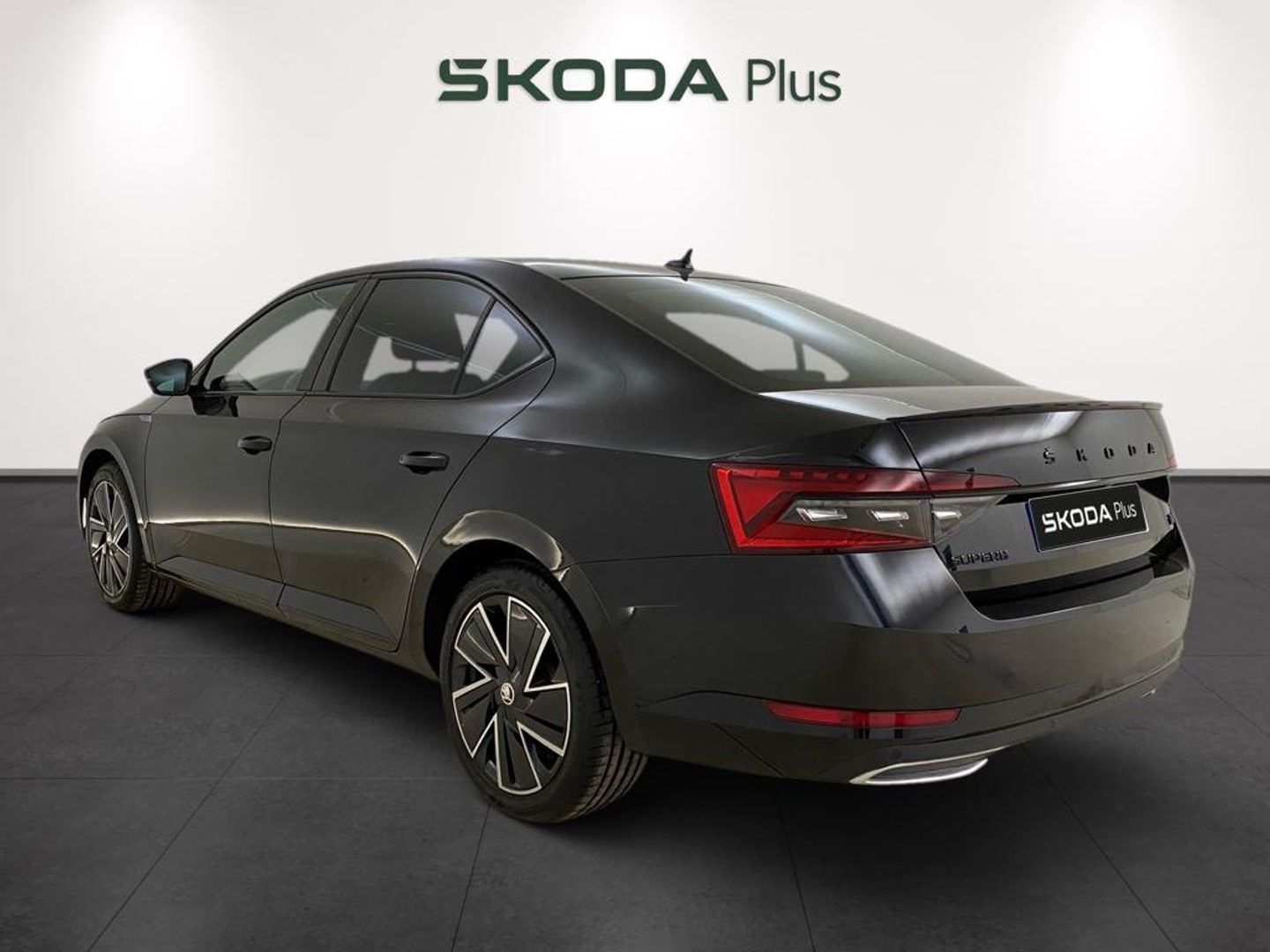 Skoda Superb 1.4 TSI iV P-HEV Sportline DSG 160 kW (218 CV)