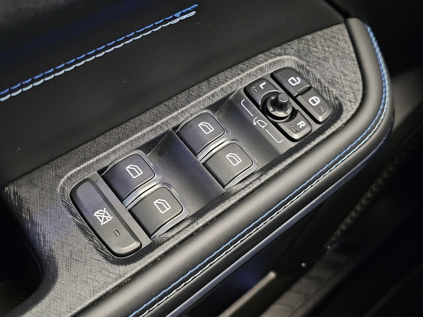 Lynk & Co 01 1.5 PHEV 192 kW (261 CV)